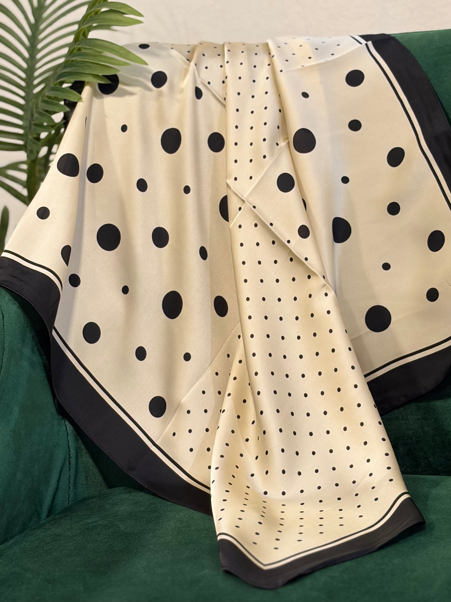 Headscarf | Multiuse Scarf 70 × 70 cm
